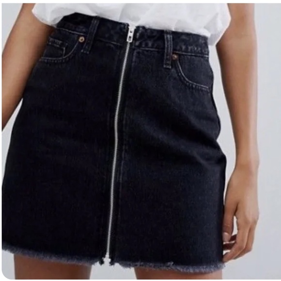 Abercrombie & Fitch Zoe Natural Rise Vintage A-Line Denim Skirt - Picture 2 of 9